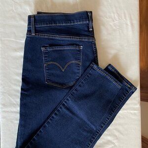 Like New 311 Shaping Skinny Dark Jeans Size 33